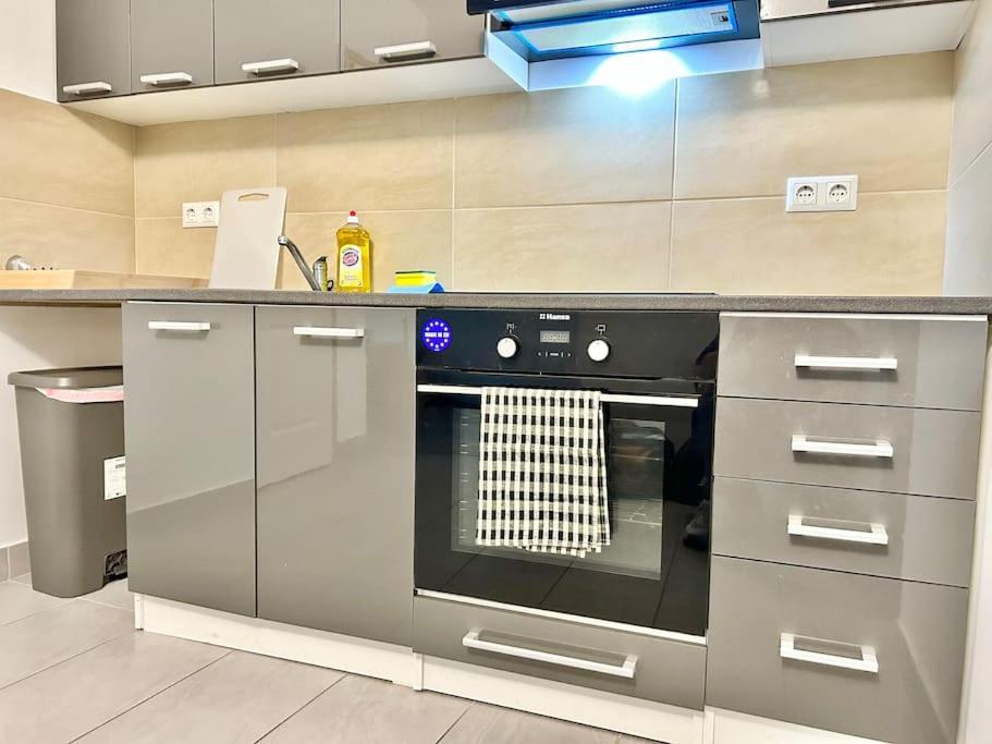 Easy Suites - Free Underground Parking Відень Екстер'єр фото